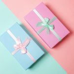 29047643-gift-box-isolated-on-blue-and-pink-background